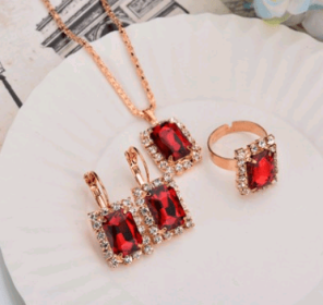 Europe And The United States Personalized Water Drop Color Diamond Necklace, Earrings, Rings Set, Shiny High-end Bridal Jewelry Wholesale (Option: Square red-5)