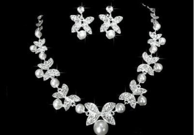 Butterfly Bridal Jewelry Set Chain Pearl Jewelry Three Piece Bridal Soft Chain Headdress Bridal Jewelry Set (Option: 2 pieces)