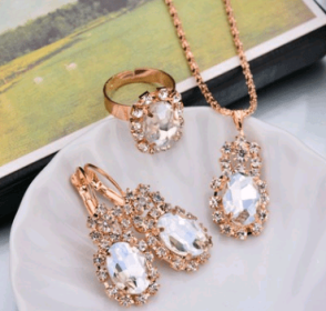 Europe And The United States Personalized Water Drop Color Diamond Necklace, Earrings, Rings Set, Shiny High-end Bridal Jewelry Wholesale (Option: Oval white-4)