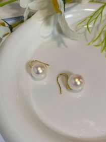 Simple pearl earrings for women (Option: White pearl A)
